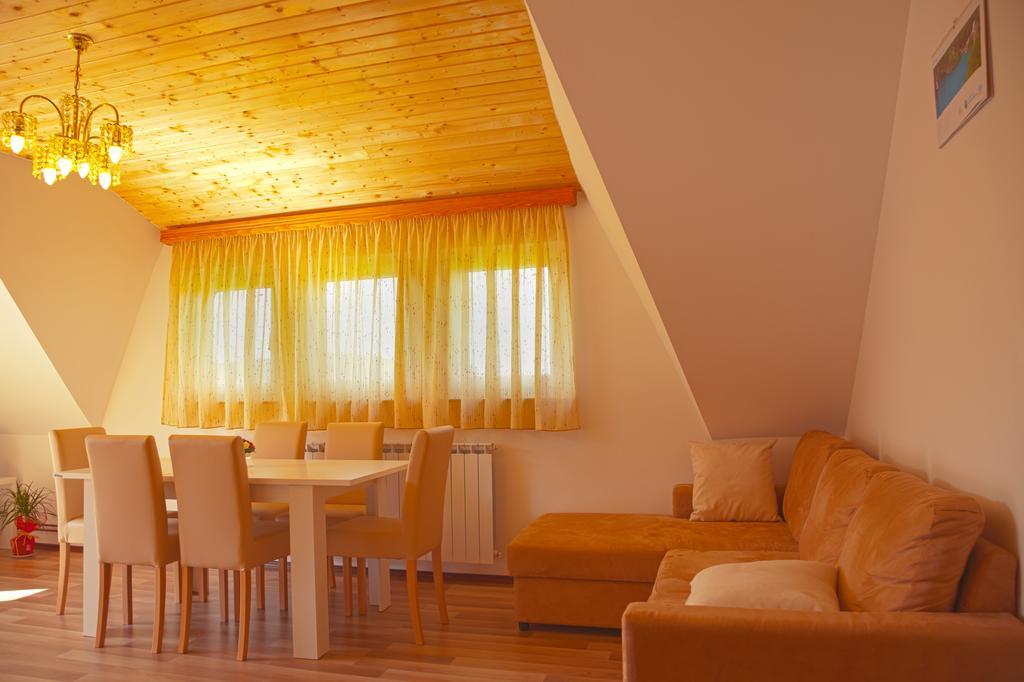 Apartment Ivan Smoljanac Δωμάτιο φωτογραφία