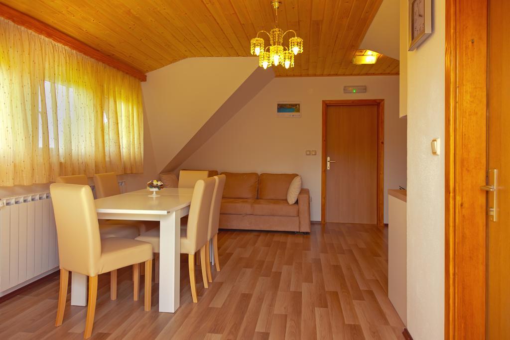 Apartment Ivan Smoljanac Δωμάτιο φωτογραφία